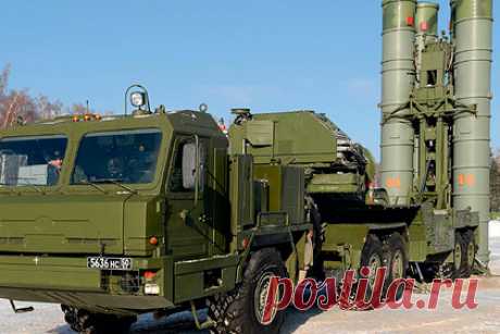 В России объяснили отказ Турции отдавать С-400. Отказ Турции передавать купленные у России зенитные ракетные комплексы (ЗРК) С-400 «Триумф» Украине и другим странам объясняется их новизной и желанием иметь независимый от НАТО компонент противовоздушной обороны (ПВО), пишет в «Известиях» военный эксперт Андрей Фролов.