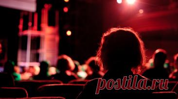 Худрук «Гагарин-театра» Коченов рассказал о премьере сезона. Художественный руководитель ставропольского «Гагарин-театра» Тамерлан Коченов рассказал о премьере «Это всё она» по пьесе Андрея Иванова, с которой начался десятый сезон. Читать далее