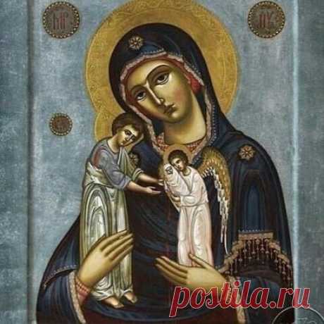 Редкая икона Божьей Матери, именуемой " Скорбящая о младенцах, во чреве убиенных ".