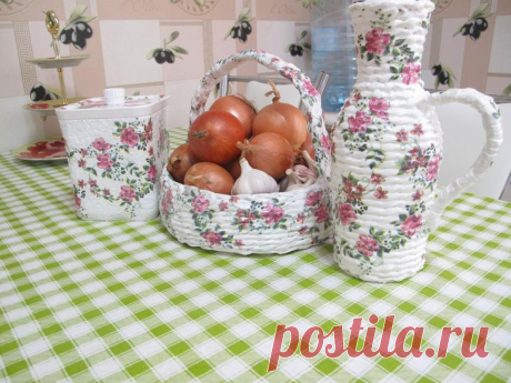 Салфеточный декупаж на пластмассовой коробочке, с применением яичной скорлупы