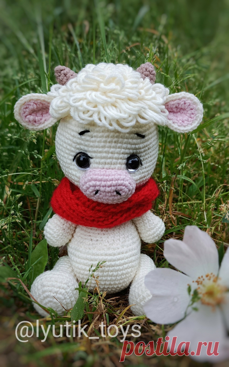 PDF Телёнок Боб крючком. FREE crochet pattern; Аmigurumi toy patterns. Амигуруми схемы и описания на русском. Вязаные игрушки и поделки своими руками #amimore - телёнок, корова, коровка, бык, бычок из обычной пряжи.
