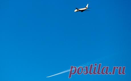 Российские перевозчики продолжили полеты без летных документов. Несмотря на приостановку сертификатов летной годности Бермудскими островами, самолеты крупнейших российских авиакомпаний продолжают полеты. Всего на Бермудах зарегистрировано более 760 российских бортов