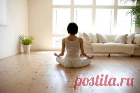 Чистим квартиру от негативной энергетики Квартиру необходимо чистить регулярно, особенно если она старая или купленная, если в ней умирали, жили наркоманы, алкоголики или психотики и, тем более, если они живут с вами, а также для …