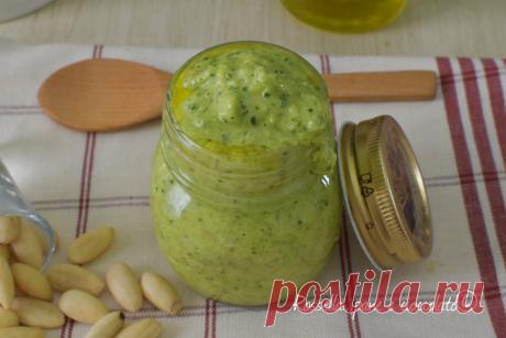 Pesto di Zucchine e mandorle Come farlo rimanere verde