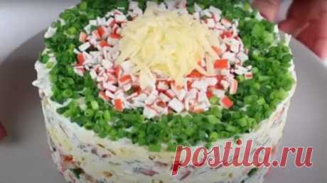 Новый салат с крабовыми палочками. Необычное сочетание и свежий вкус - Poejka - Медиаплатформа МирТесен