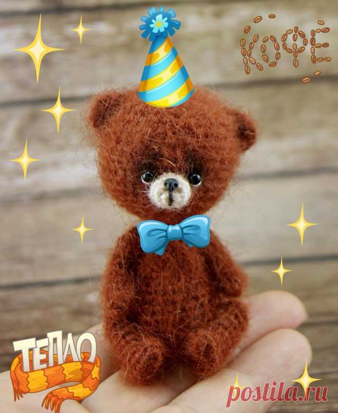 Вязаные миниатюрные игрушки :) Описание
Автор: Ирина Чернявская 

ГОЛОВА СПЛЮШИ 

1 ряд.... КА или 2 вп, в них 6 сбн, 
2 ряд.... 6 пр = 12 петель, 
3 ряд.... 1сбн, 1 пр (повторить 6 раз) = 18 петель, 
4 ряд.... 2 сбн, 1 пр (повторить 6 раз) = 24 петли, 
5 ряд.... 3 сбн, 1 пр (повторить 6 раз) = 30 петель, 
6-12 ряд.... 30 сбн по кругу, 
13 ряд.... 3сбн, уб (повторить 6 раз) = 24 петли, 
14 ряд.... 2 сбн, уб (повторить 6 раз) = 18 петель, 
15 ряд.... 1 сбн, уб (повторить 6 ...