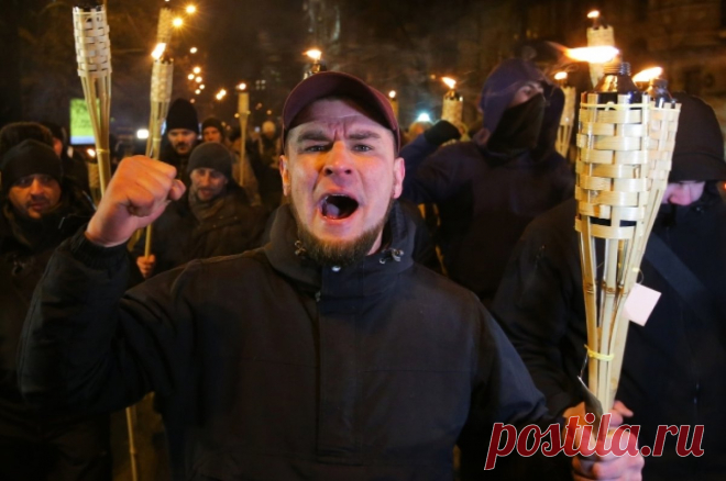 «Захватят посольства». Эксперт: радикалы из ВСУ устроят кровавое Гуляйполе. Эксперт: на оставшейся территории Украины начнутся стычки пророссийски настроенных партизан с радикальными террористическими «партиями».