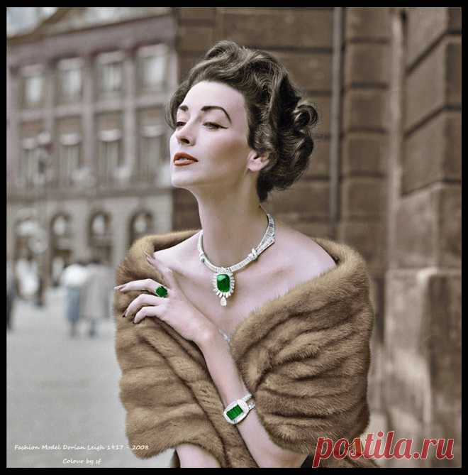 Dorian Leigh 1917 - 2008
