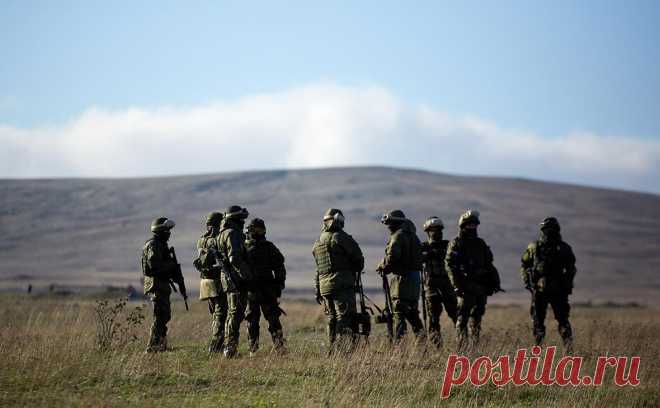 Минобороны России разъяснило условия выплат мобилизованным. Денежное довольствие мобилизованных состоит из ежемесячной социальной выплаты, которая не облагается налогом, и окладов по воинской должности и званию, которые облагаются налогом 13%, уточнили в Минобороны