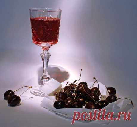 Вино из вишни по простому рецепту
