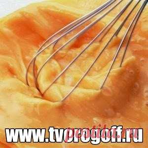 Яичница простокваша, чеснок, масло топленое. Здоровый завтрак.