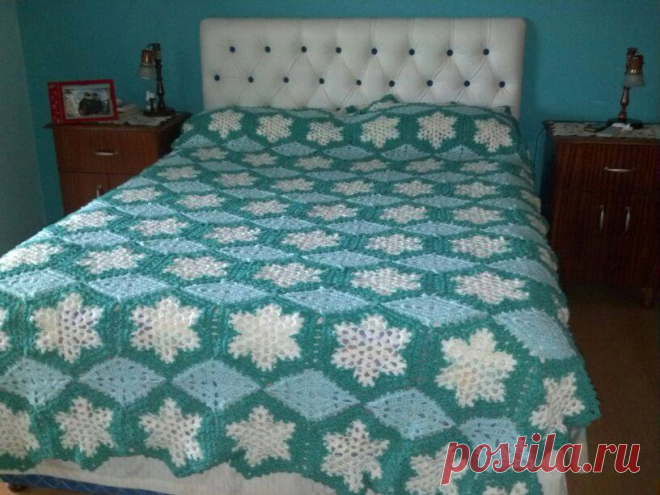 Оригинальный плед из мотивов - Эфария Красивый плед из мотивов связан крючком взято отсюда