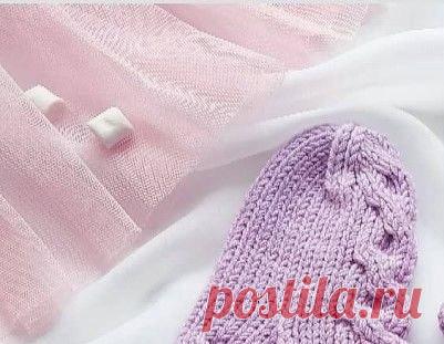 Очаровательные детские носочки спицами