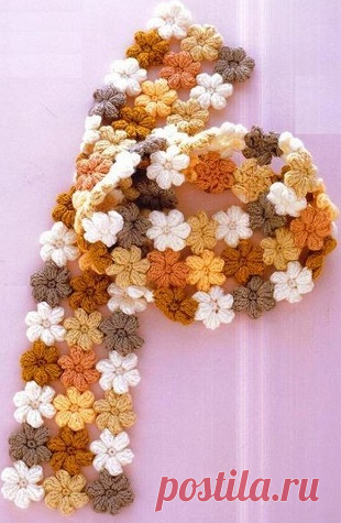 Шарф из цветочных мотивов