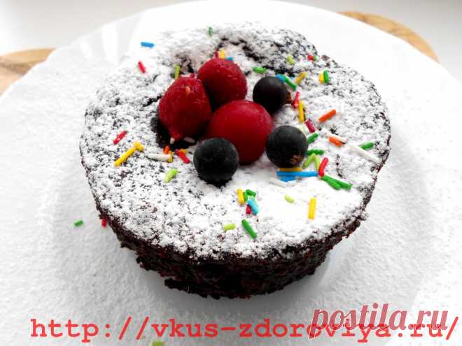 Шоколадно-тыквенные кексы. Очень вкусные, легкие, ароматные с кусочками орешков. И, ну очень шоколадные!