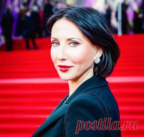 Сын Алики Смеховой совсем взрослый: счастливая мама опубликовала снимки 11-летней давности