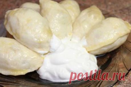 Сочетать несочетаемое: тесто на кефире с дрожжами для пышных вареников