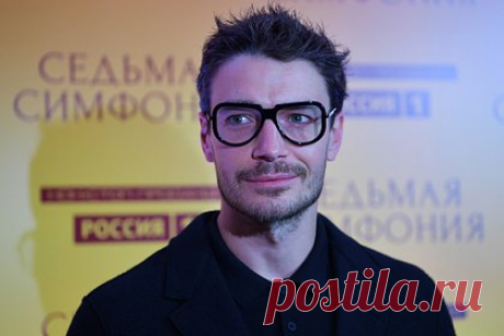 Зять Боярского назвал неприятное свойство Москвы. Российский актер Максим Матвеев заявил, что Москва «забирает очень много нервов». Неприятное свойство столицы звезда сериала «Триггер» назвал в интервью для YouTube-канала Иды Галич «Есть вопросики». Матвеев сообщил, что в последнее время он часто ездит из Москвы в Петербург, так как переехал туда.