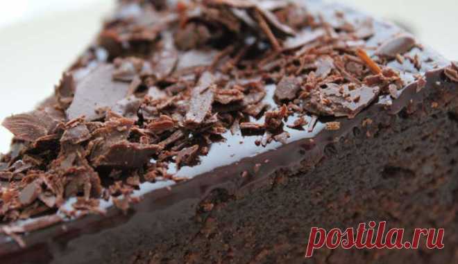 Вологий трюфельний торт . Експрес-рецепт Читайте також Фантастичний сирник”Снікерс” Торт “Лісова казка” Торт “Графські розвалини”(“Графські руїни”) Шпинатний торт “Смарагд Магараджі” Наймодніший пляцок осені – “Ямайка”. Ніжний шоколадний бісквіт з бананами … Read More