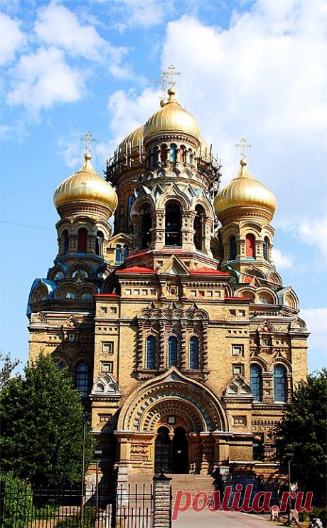 Cathedral of the Sea, dedicated to St. Nicholas in Liepaja, Latvia   |  Pinterest • Всемирный каталог идей
