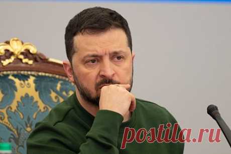 Зеленский признал поражение Украины без американской помощи. Владимир Зеленский рассказал американским сенаторам, что без возобновления помощи со стороны Штатов Украина потерпит поражение в конфликте с РФ. Об этом заявил лидер демократического большинства в верхней палате Конгресса Чак Шумер. При этом власти США говорят, что еще в декабре исчерпали средства на поддержку.