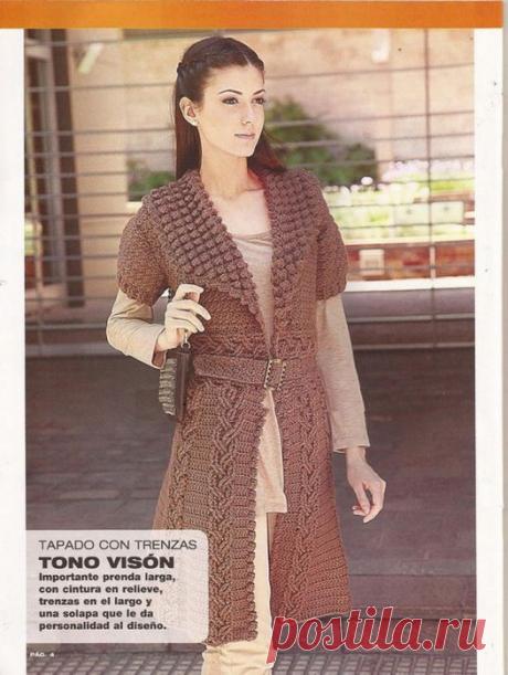 Тёплый кардиган крючком.