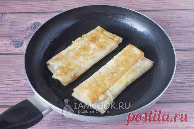 Лаваш с яйцом и зелёным луком на сковороде — рецепт с фото пошагово
