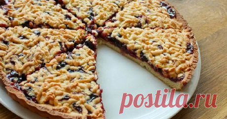 Пирог, которому нет аналогов! Исключительный рецепт, покоривший миллионы. Если вам захотелось приготовить что-то настолько же необычное, насколько и вкусное, у нас есть чудесный рецепт тертого пирога, называемого также кудрявым