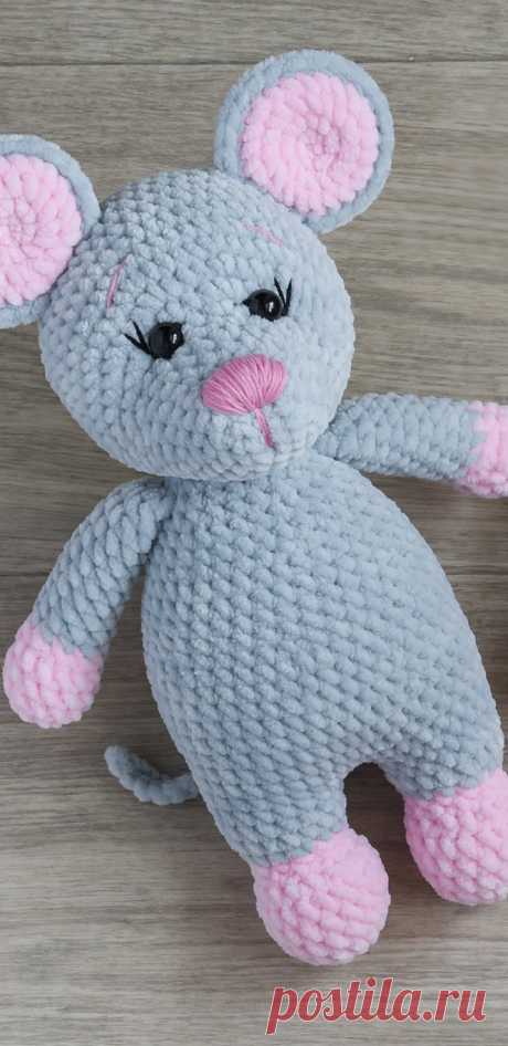 PDF Мышка Мышуля крючком. FREE crochet pattern; Аmigurumi doll patterns. Амигуруми схемы и описания на русском. Вязаные игрушки и поделки своими руками #amimore - Мышь, плюшевая мышка, мышонок, крыса, rat rata, rato, ratte, szczur, szczur, mouse, ratón, maus souris, mysz myši. Amigurumi doll pattern free; amigurumi patterns; amigurumi crochet; amigurumi crochet patterns; amigurumi patterns free; amigurumi today.