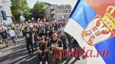 В городах Сербии проходят студенческие протесты. В нескольких городах Сербии проходят студенческие протесты. Основным местом беспорядков стали улицы, где расположены офисы Сербской прогрессивной партии. Читать далее