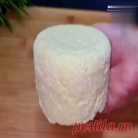 Выливаем яйцо в кипящее молочка, вот что из этого может получиться