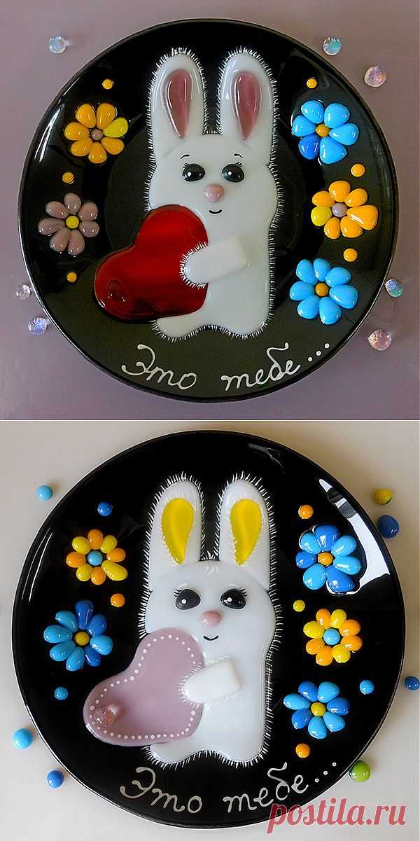 Тарелочка "Зайка-поздравляйка" - магазин Лавка Рукодельников