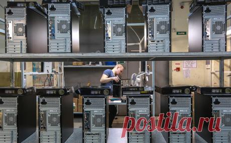 Минцифры с Lenovo, HP и Acer создадут ноутбуки на российских процессорах. Речь идет о партии в 50 тыс. локализованных устройств до конца года. Источники «Коммерсанта» указывают, что компьютеры должны быть созданы на основе процессоров от «Байкал Электроникс»