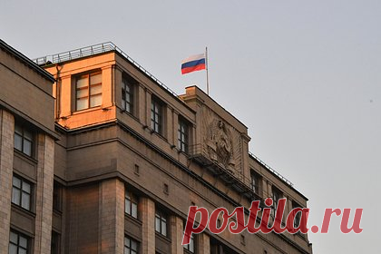 В Госдуме призвали не щадить уехавших из России артистов