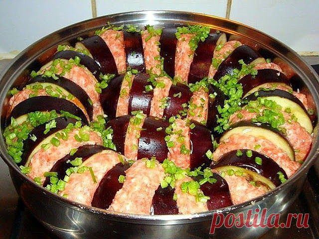 Баклажаны по-турецки     

Рецепты турецкой кухни оценит каждая хозяйка, ведь они идеально подходят и для простого семейного ужина, и для праздничных застолий.