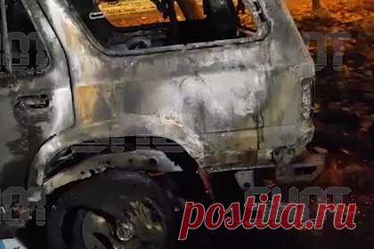 Во дворе многоквартирного дома в Москве произошел взрыв. Во дворе многоквартирного дома в Москве произошел взрыв, сообщает Telegram-канал Shot. Инцидент произошел на Профсоюзной улице. Возле одного из подъездов взорвалась легковая машина, после этого начался пожар, от огня пострадали еще три автомобиля. На первом этаже здания выбило стекла.