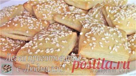 Простое картофельное печенье Всем привет! Сегодня я готовлю Простое картофельное печенье. Оно получается аппетитно румяное, ароматное и мягкое. Печенье не сладкое, но очень вкусное. Его можно готовить в дни Поста и вегетарианцам....