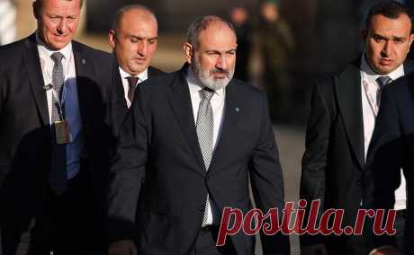 Кремль заявил об отсутствии ясности в позиции Армении по ОДБК. Юридически режима «заморозки» членства в ОДКБ, о котором заявил премьер-министр Армении Никол Пашинян, не существует, у Кремля пока нет полной ясности по позиции Еревана.