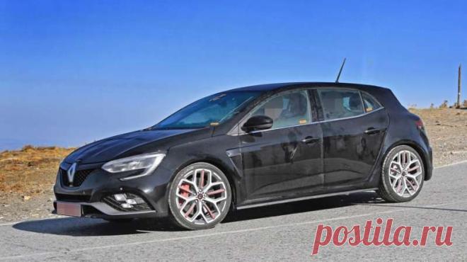 Хот-хэтч Renault Megane RS претерпит скромное обновление Нынешняя «эр-эска» стартовала на рынке Европы в декабре 2017 года. Время масштабной реформы ещё не пришло. Видимо, поэтому единственным новшеством на лице