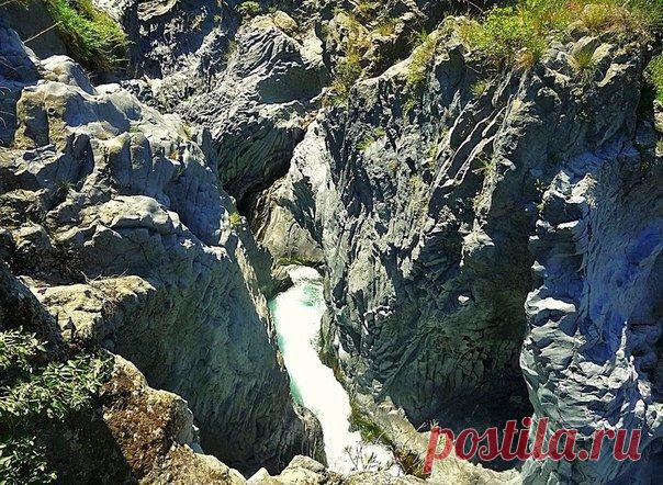 Одно из природных чудес Сицилии – ущелье Алькантара - Путешествуем вместе