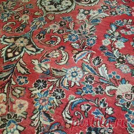 На данном изображении может находиться: в помещении