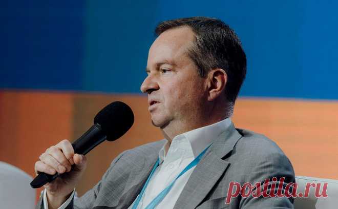 Минфин сообщил о возможности ввести новые меры валютного контроля. Меры позволили бы сдерживать курс рубля, а также ограничить отток капитала через дружественные страны, пояснил замминистра финансов Алексей Моисеев, не уточнив, о каких ограничениях идет речь. ЦБ выступил против новых ограничений