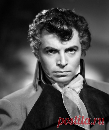 Джеймс Мейсон, 15 мая, 1909
 • 27 июля 1984