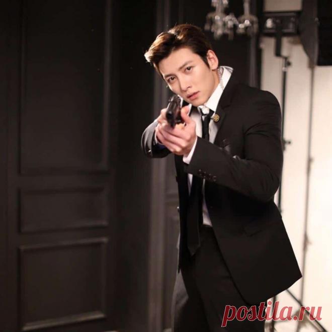 5 дорам с Джи Чан Уком, которые можно посмотреть, если вам понравился «Слепленный город» | YesAsia | Дзен