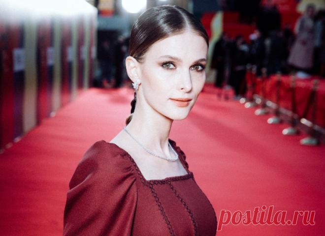 Светлана Иванова, Милош Бикович, Александр Петров и другие на церемонии закрытия ММКФ-2021, HELLO! Russia