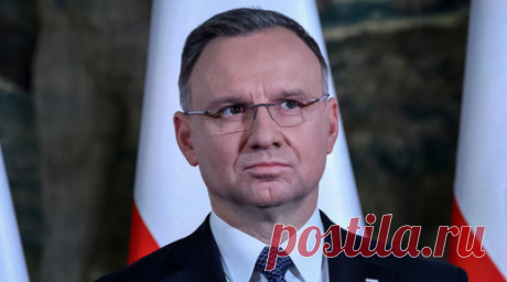 Президента Дуду предупредили об опасности посещения юбилея Земана из-за Шрёдера. Президента Польши Анджея Дуду предостерегли от посещения юбилея экс-главы Чехии Милоша Земана, потому что там может присутствовать бывший канцлер Германии Герхард Шрёдер. В Варшаве отметили, что для Дуды такая встреча опасна. Читать далее