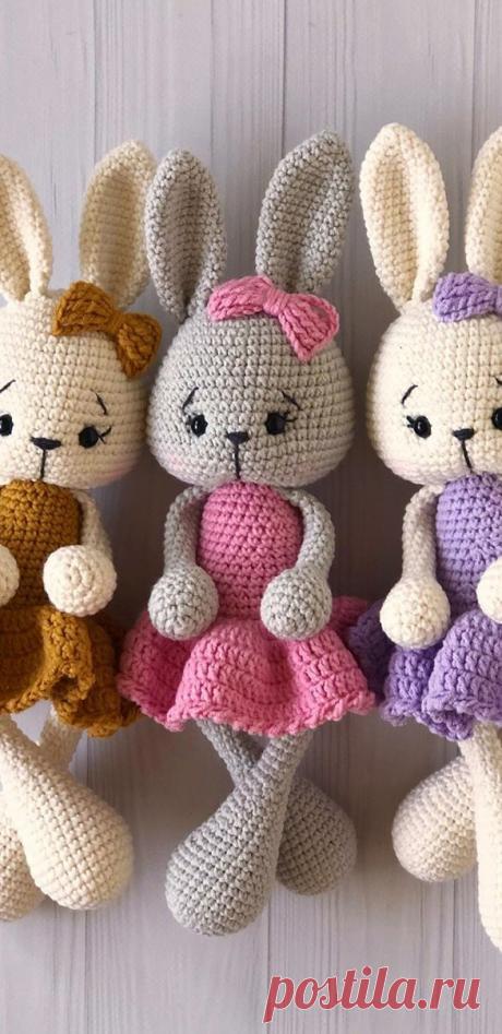 PDF Зайчата крючком. FREE crochet pattern; Аmigurumi animal patterns. Амигуруми схемы и описания на русском. Вязаные игрушки и поделки своими руками #amimore - большой заяц, зайчик, кролик в платье, зайчонок, зайка в юбочке, крольчонок.