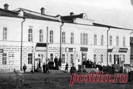Татарстан выделит 118 миллионов рублей на реставрацию дома помещика. Власти Татарстана решили выделить 118,2 миллиона рублей на реставрацию дома помещика Пасмурова, возведенного в XIX векев Мензелинске. Здание, в котором сейчас располагается районная администрация, планируют отреставрировать к 30 сентября 2022 года, уточняет «Татар Информ».
