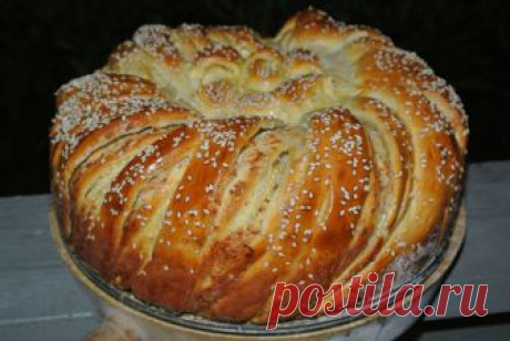 МАСЛЕНИЦА/МЕСЕНИЦА СЪС СИРЕНЕ И МАСЛО