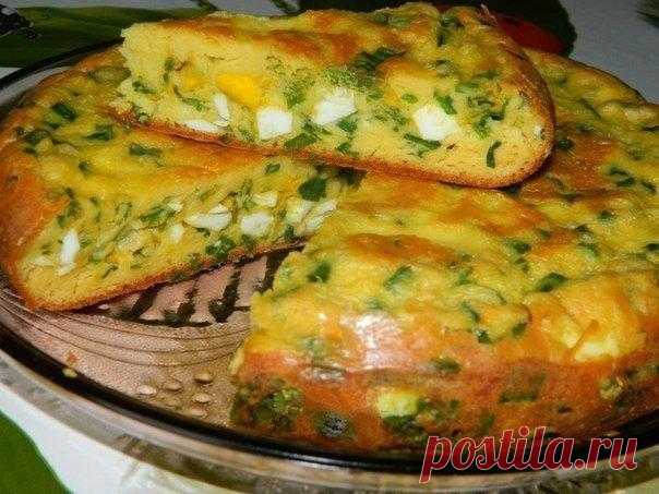 Пирог с яйцами и зеленым луком в мультиварке - МирТесен